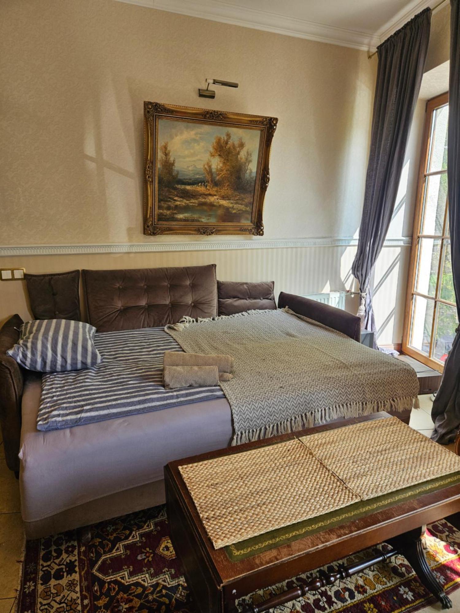 Barrister'S Apartments With Fireplace Šiauliai Buitenkant foto