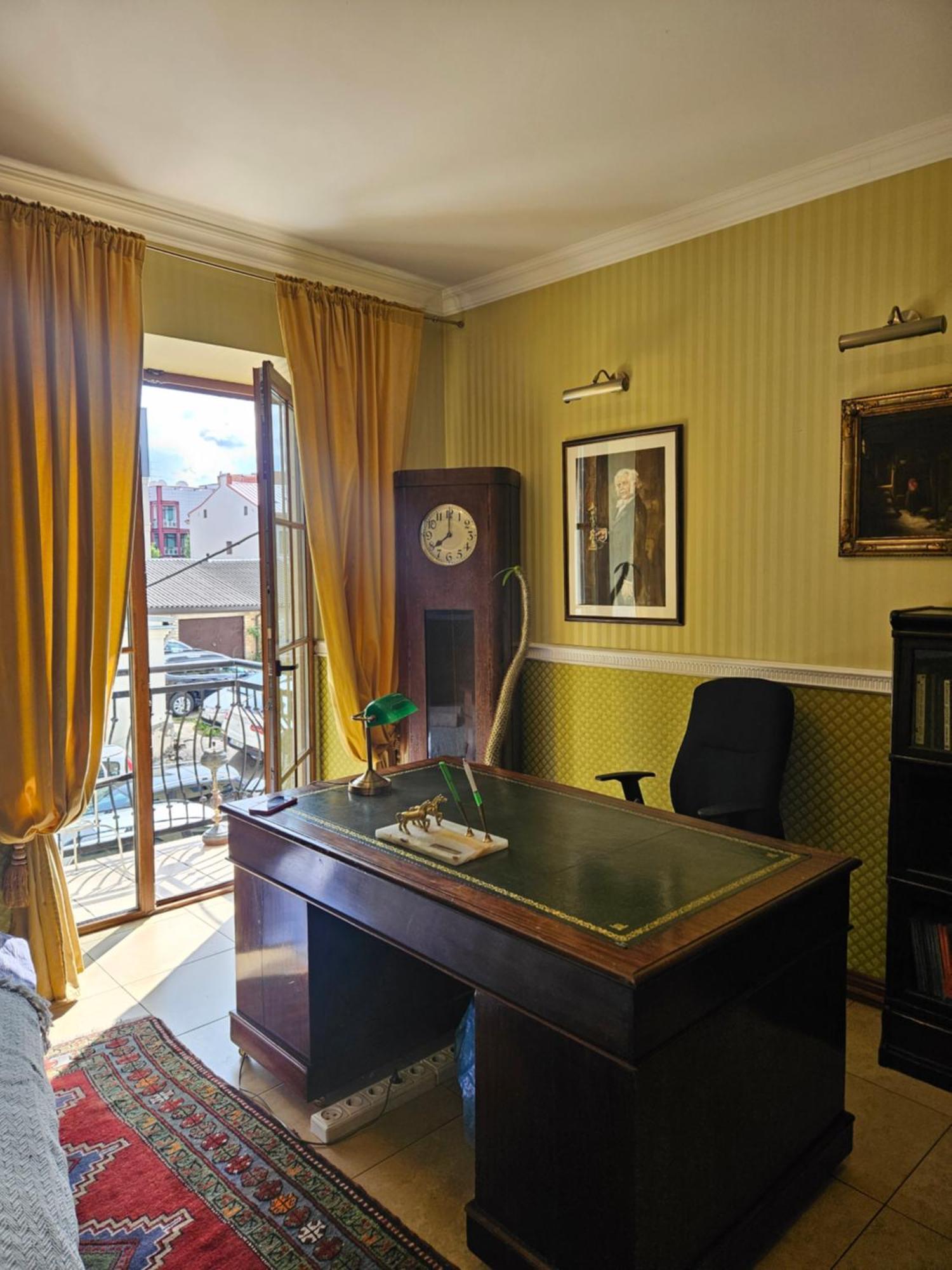 Barrister'S Apartments With Fireplace Šiauliai Buitenkant foto